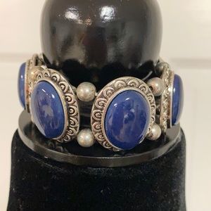 Silver heavy metal w/blues lapis stone bracelet